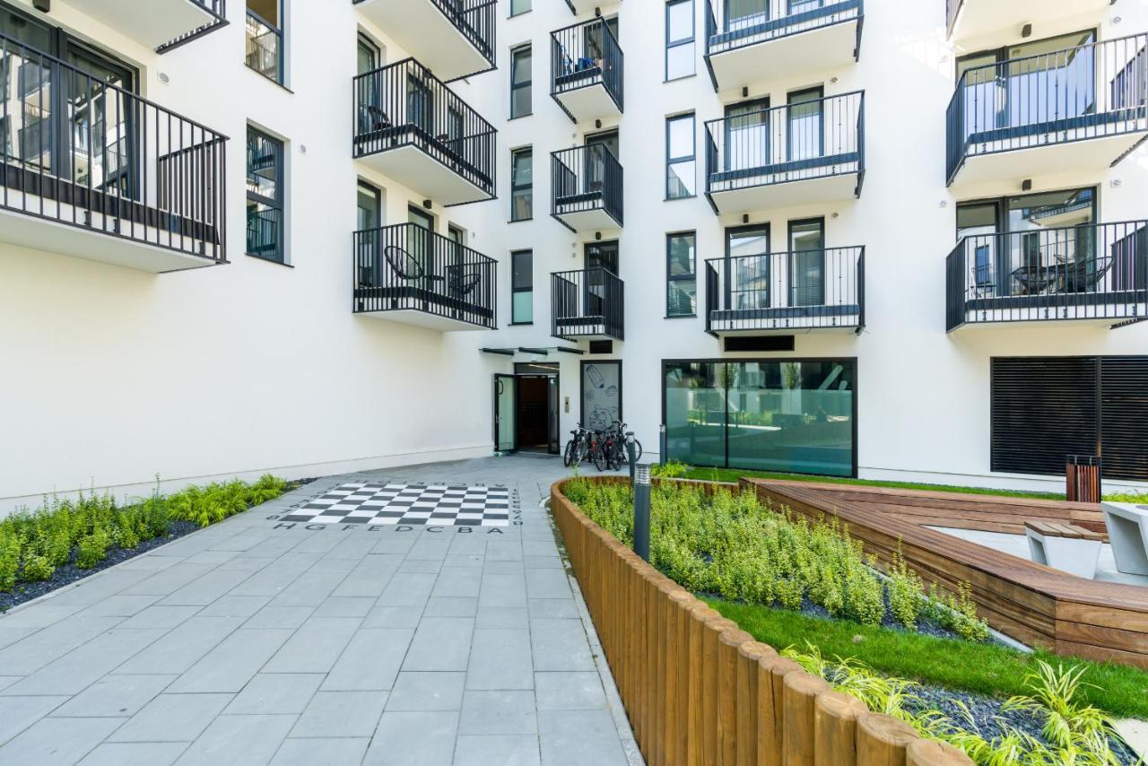 Esencja With Free Parking Garbary 104 By Renters * Познань