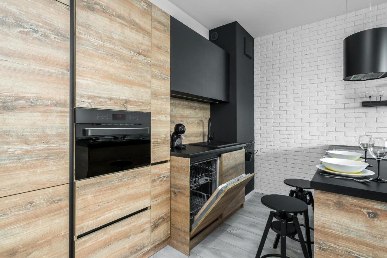 Esencja With Free Parking Garbary 104 By Renters Апартаменти