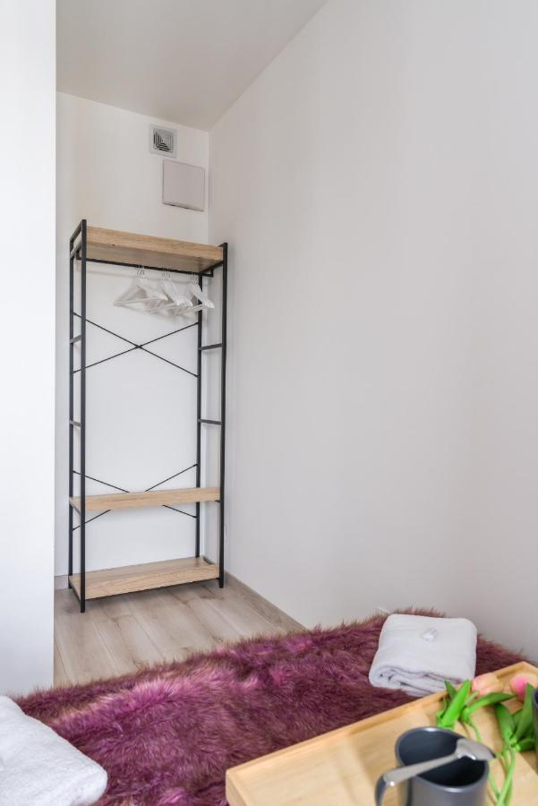 Esencja With Free Parking Garbary 104 By Renters Poznan