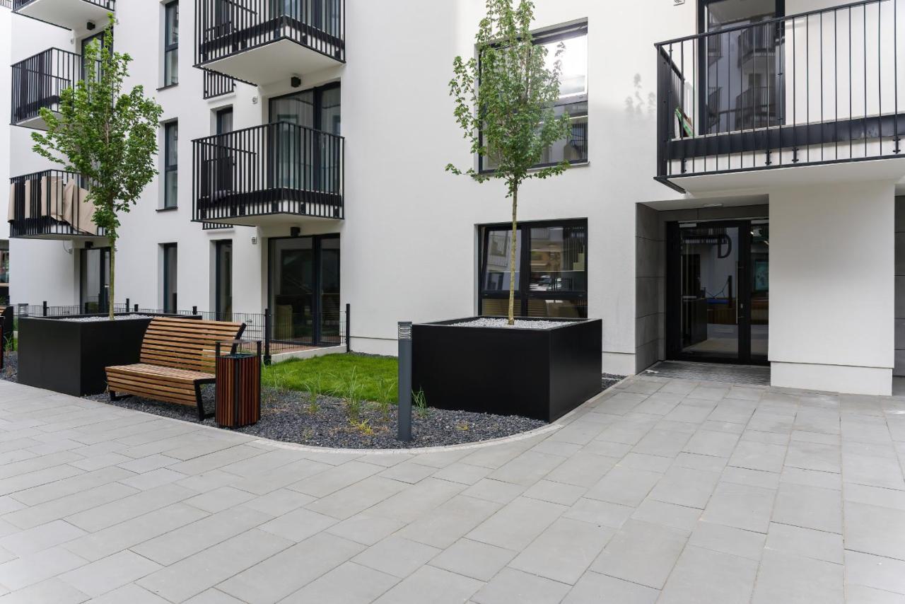 Esencja With Free Parking Garbary 104 By Renters Apartment Poznan
