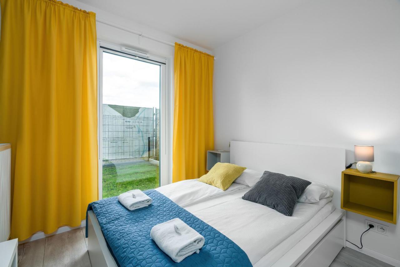 Esencja With Free Parking Garbary 104 By Renters Apartment